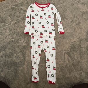 Kyte BABY White One-Piece Footie Pajamas with Red Trim and Holiday Print